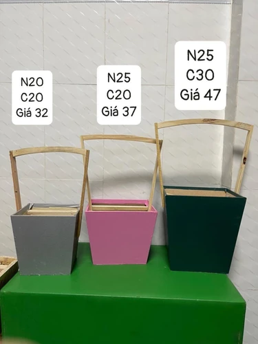 Chậu cắm hoa hình thang bằng gỗ có tay xách nhiều màu