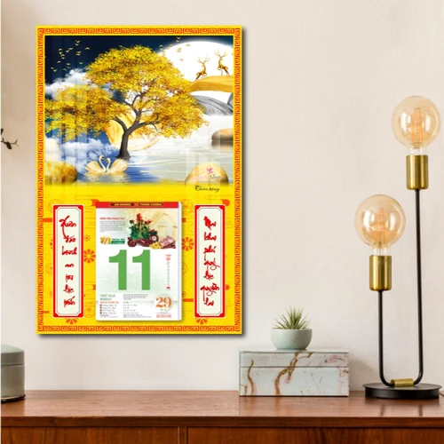 Lịch treo tường rừng vàng và trăng đêm 2023