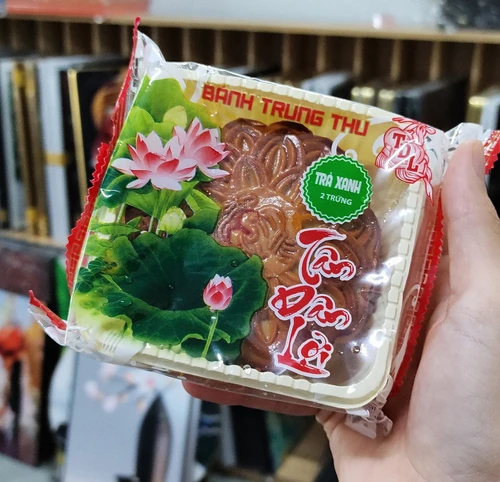 Bánh trung thu TDL 1 bánh trà xanh 2 trứng 200G