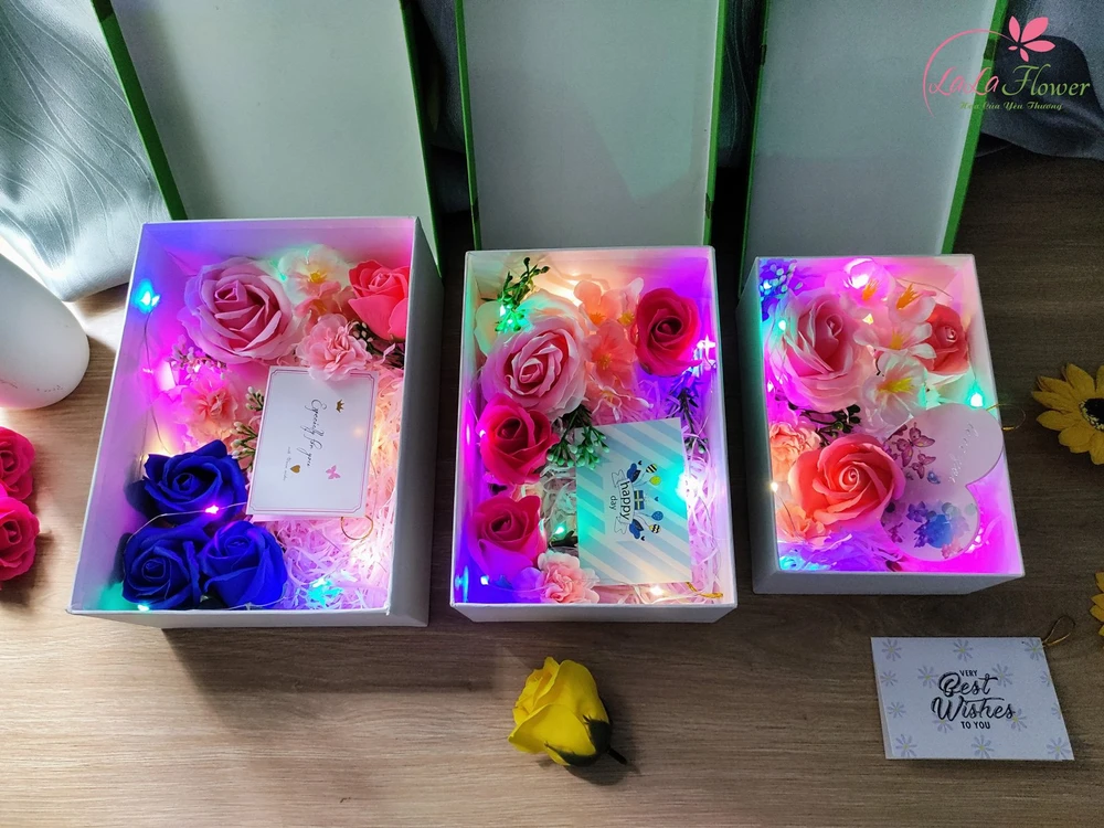 Set hộp quà tặng hoa hồng sáp yêu thương mẫu 3