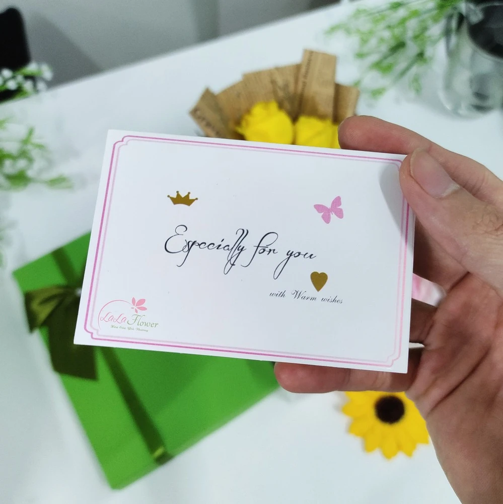 Set hộp quà tặng Bó 3 hoa hồng sáp yêu thương mẫu 4