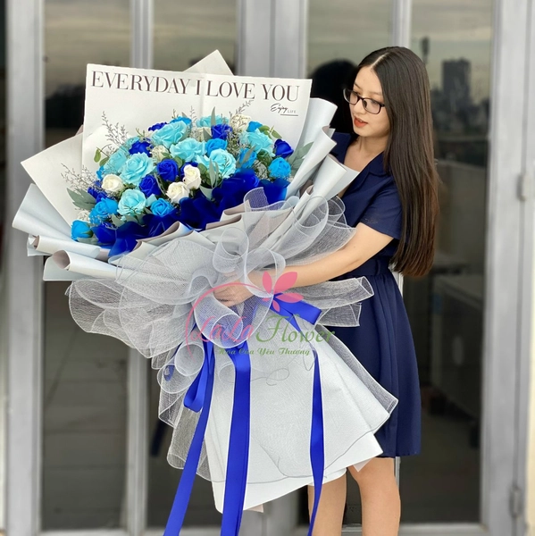 Bó hoa hồng sáp thơm sắc xanh tươi