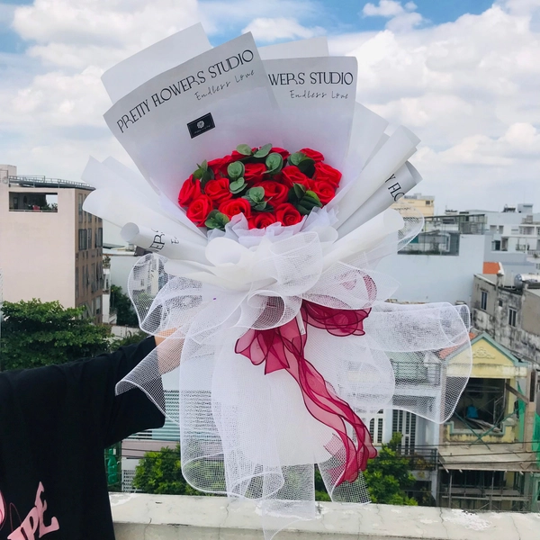 Bó hoa hồng sáp thơm 15 bông yêu thương đong đầy quà tặng kỷ niệm cho nữ