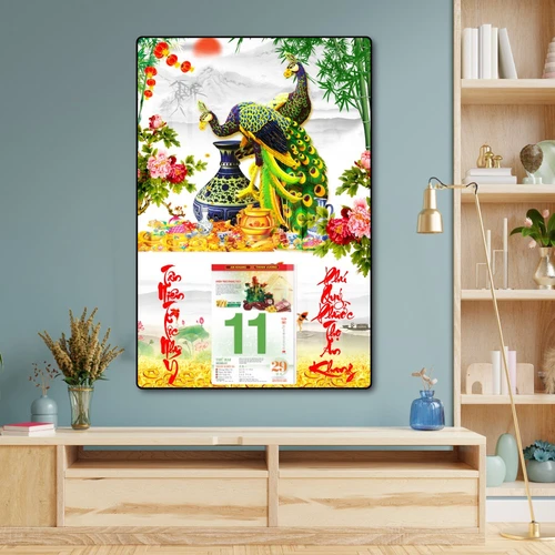 Lịch tết tranh tráng gương treo tường chim công 2023