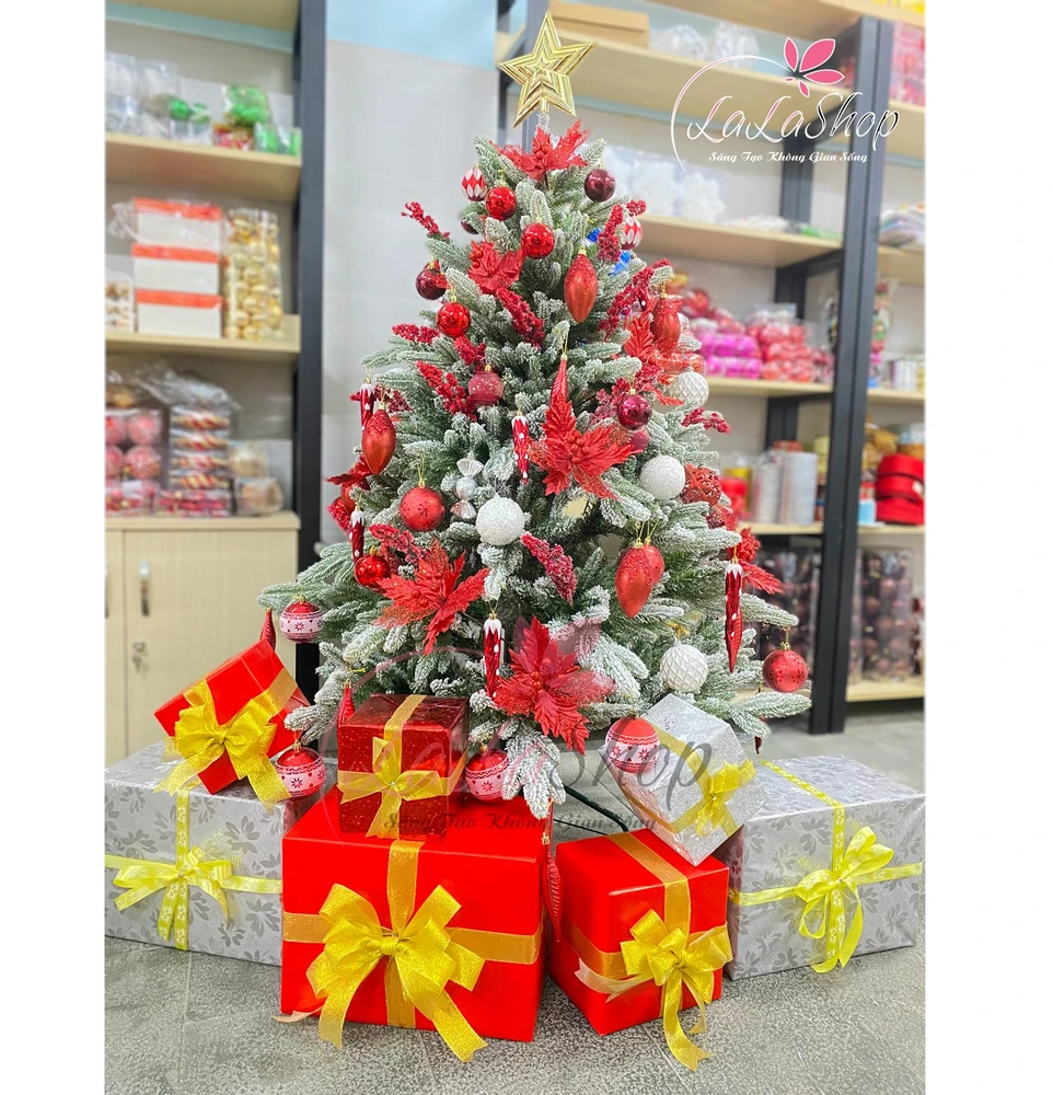 Cây thông noel phủ tuyết 1m5 tông màu đỏ trắng đủ phụ kiện trang trí giáng sinh