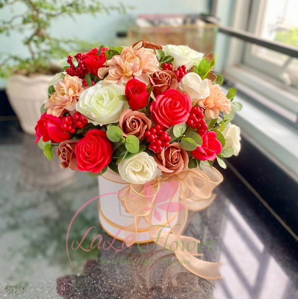 Hộp hoa-Hồng Khoe Sắc Rực Rỡ