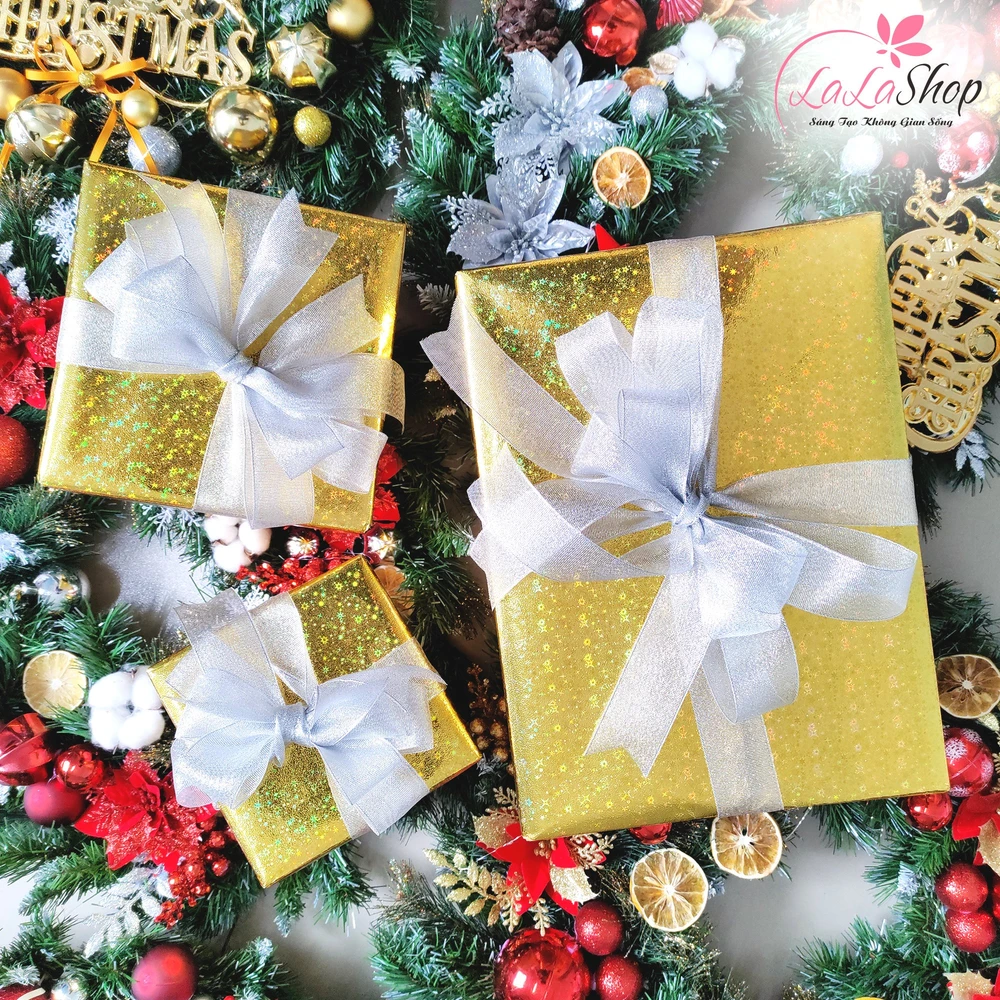 Set 3 hộp quà giáng sinh sắc vàng nơ trắng trang trí cây thông noel làm quà tặng