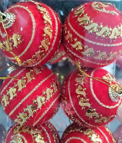 Hộp 6 quả châu đỏ họa tiết vân vàng trang trí cây thông noel
