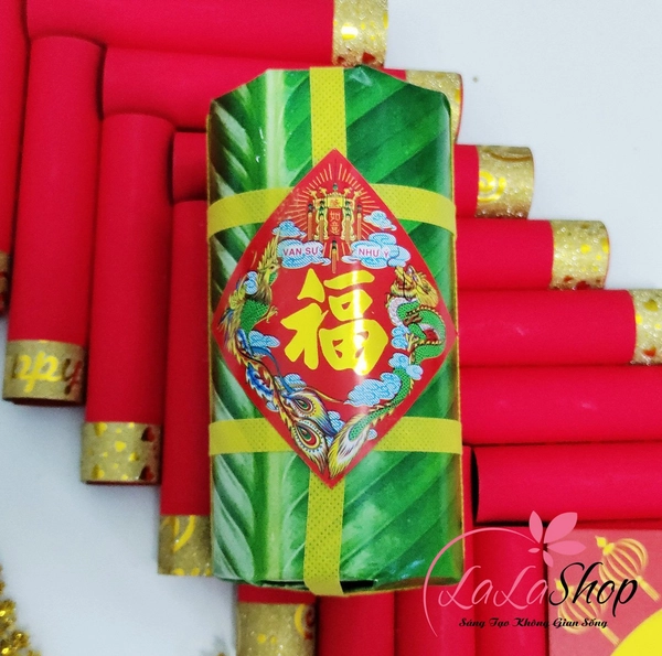 Mô hình bánh tét trang trí tết mẫu 2