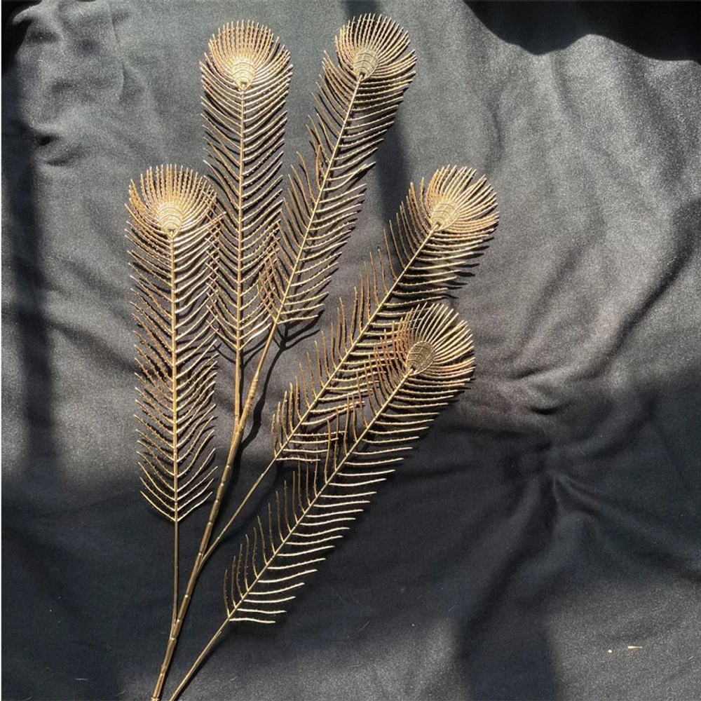 Cành đuôi công vàng kim tài lộc may mắn