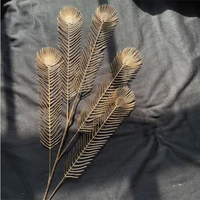 Cành đuôi công vàng kim tài lộc may mắn