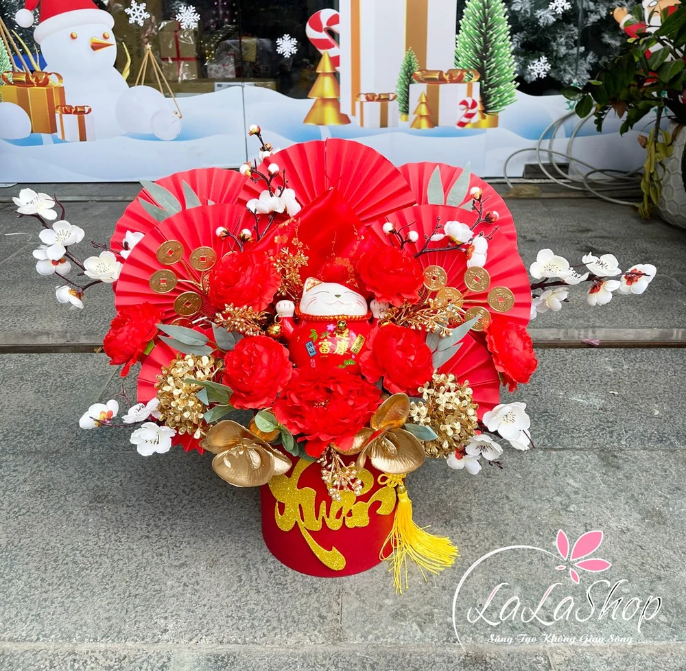 Chậu hoa để bàn Hộp hoa trang trí ngày tết Mèo thần tài sắc đỏ vận tài lộc