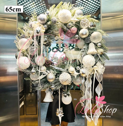 Vòng Nguyệt Quế Phủ Tuyết 65cm Tuần Lộc Trắng Trang Trí Noel