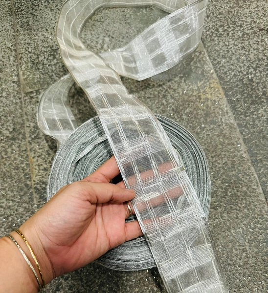 Cuộn Ruy Băng Lưới 10 Mét Màu Trắng Caro Trang Trí Noel