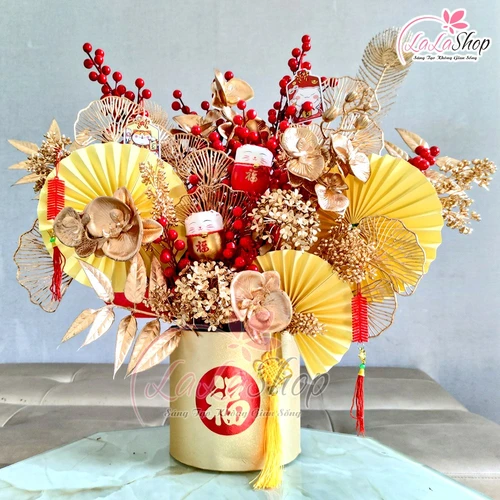 Chậu hoa đào đông đỏ tài lộc sắc vàng trang trí tết mẫu 4