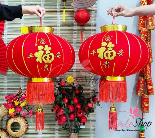 Cặp lồng đèn trang trí tết chữ phúc vàng lớn mẫu 2