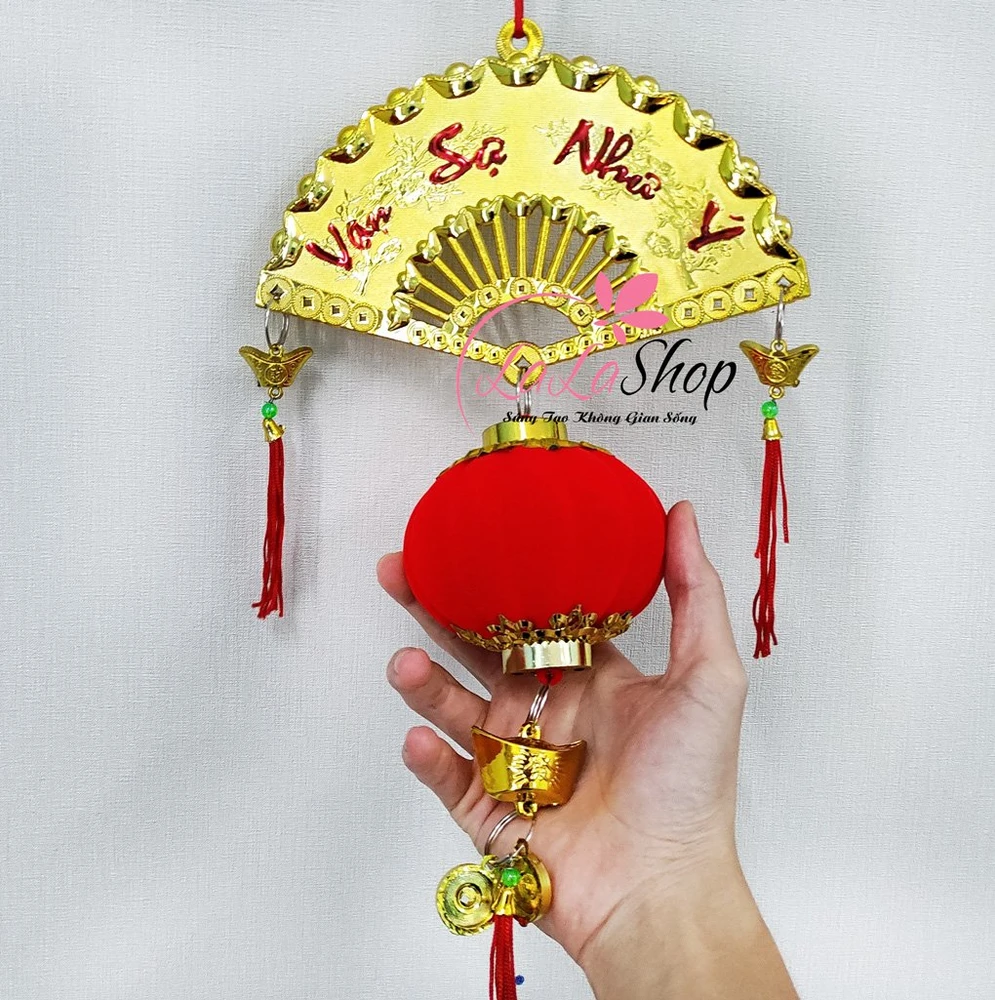 Liễn treo quạt lồng đèn thỏi vàng chúc mừng năm mới vạn sự như ý trang trí tết