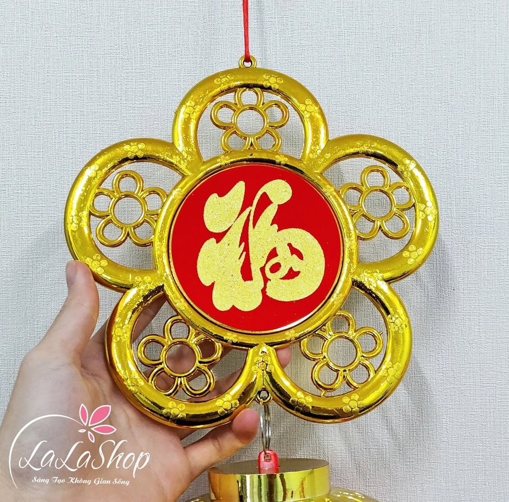 Lồng đèn đở hoa mai chữ phúc may mắn trang trí tết