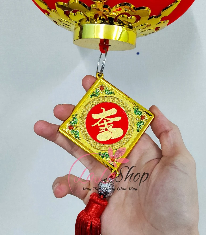 Lồng đèn đở hoa mai chữ phúc may mắn trang trí tết