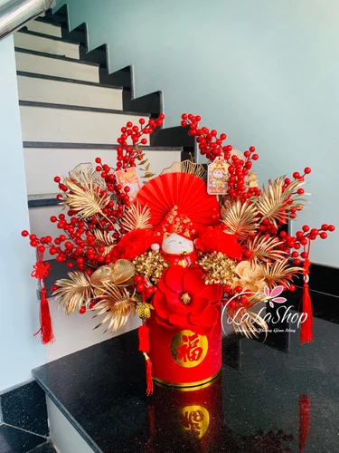 Bình hoa để bàn đào đông đón tài lộc năm mới trang trí tết