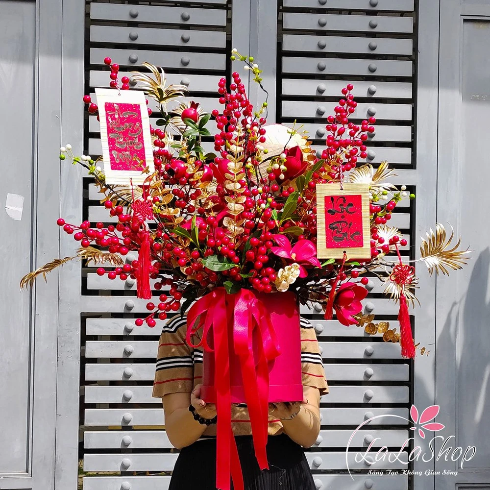 Bình hoa tài lộc để bàn đào đông rẻ quạt vàng đón xuân trang trí tết