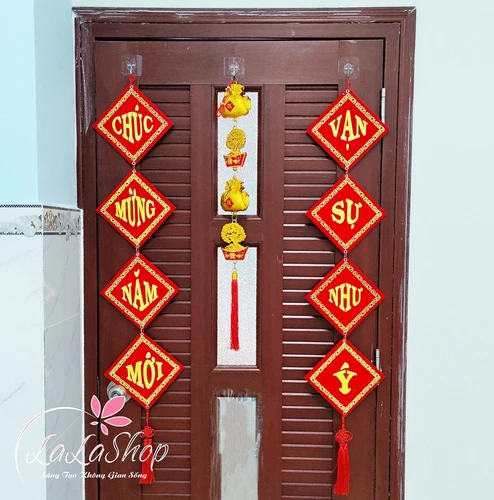 Liễn Vuông Chúc Mừng Năm Mới Trang Trí Tết