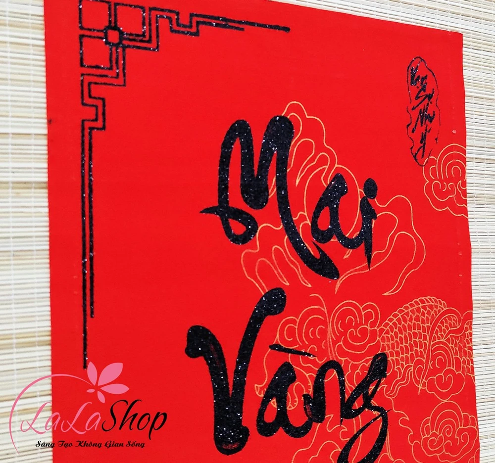 Combo Cặp Liễn Mành Câu Đối Đỏ Mai Vàng Nở Rộ Mừng Năm Mới - Đào Hồng Khoe Sắc Đón Xuân Sang Mẫu 2