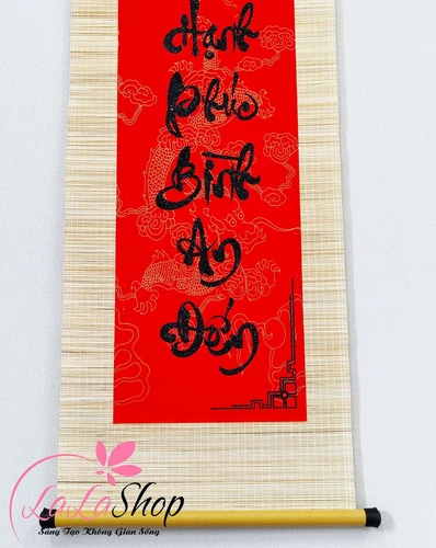 Combo Cặp Liễn Mành Câu Đối Đỏ Ngày Xuân Hạnh Phúc Bình An Đến - Năm Mới Vinh Hoa Phú Quý Về Mẫu 2