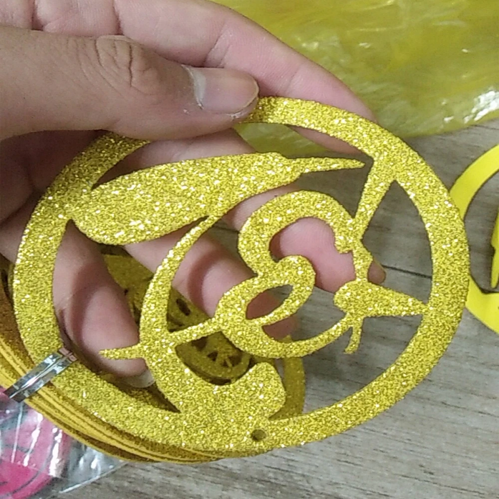 Chữ tết vàng kim tuyến trang trí