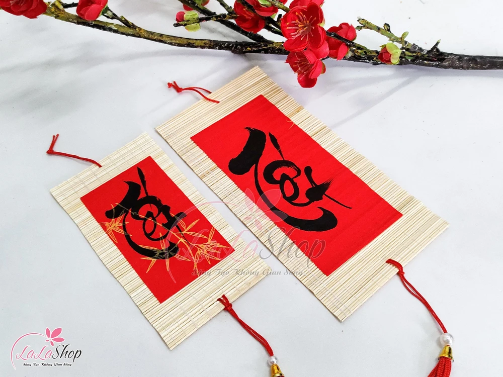 Liễn mành thư pháp đỏ chữ tết liễn treo trang trí tết
