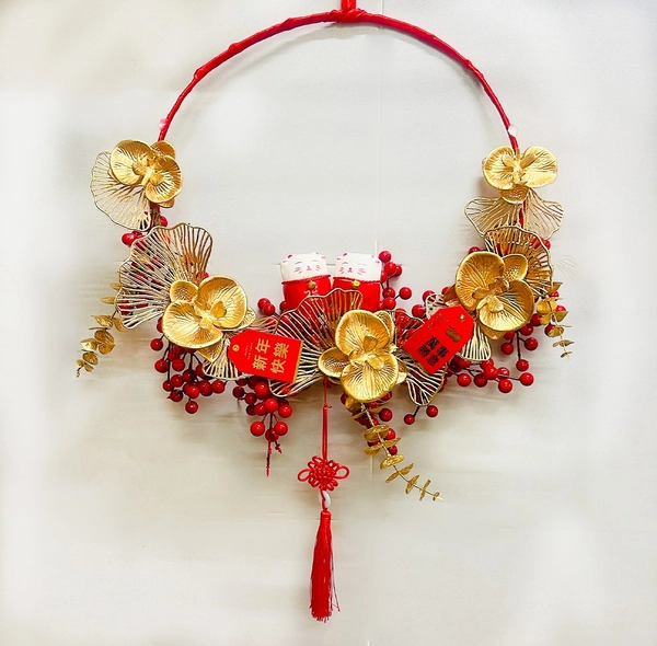 Vòng hoa treo cửa sắc vàng mèo tài lộc may mắn trang trí tết 45cm