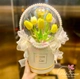 Hộp hoa tulip bong bóng sắc màu rực rỡ kèm đèn led