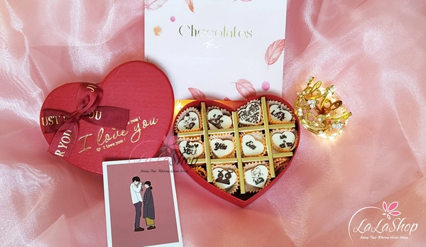 Hộp Socola 10 viên quà tặng Valentine ấm áp