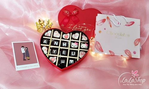 Hộp Socola 18 Viên Quà Tặng Tình Nhân Ngọt Ngào Chữ Anh Yêu Em Mẫu 2