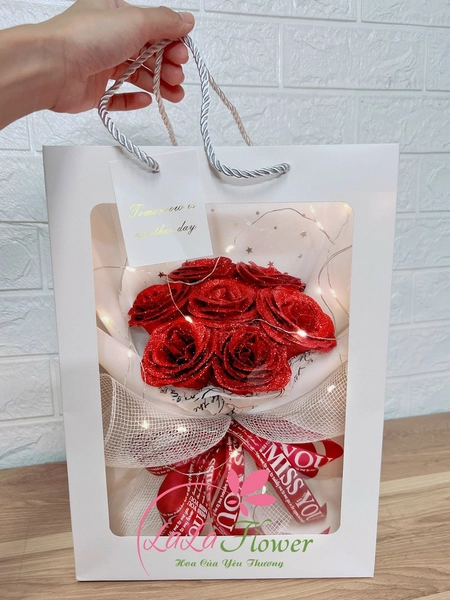 Túi Quà Bó Hoa Sáp Nhũ Kim Tuyến 7 Bông Kèm Đèn LED