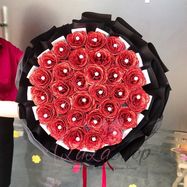 Bó 35 bông hoa kim tuyến đính ngọc trai