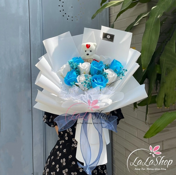 Bó hoa hồng sáp thơm yêu thương phối màu  kèm gấu mini I LOVE YOU