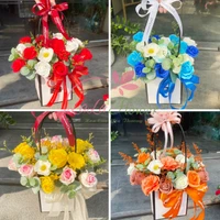 Giỏ Hoa Sáp Khoe Sắc Rực Rỡ