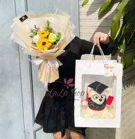 Combo bó hoa hướng dương sáp kèm túi gấu tốt nghiệp có đèn led