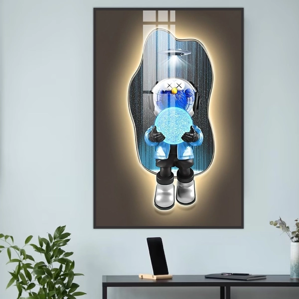 Tranh Treo Tường Gấu Kaws Phi Hành Gia Ôm Qủa Cầu Xanh