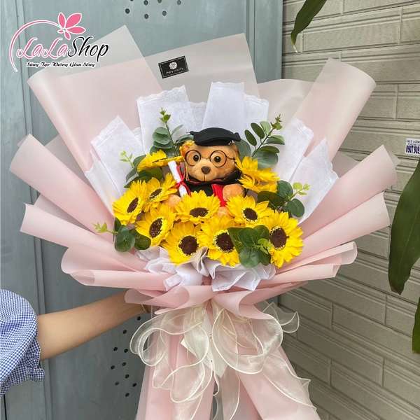 Bó Hoa Hướng Dương Kèm Gấu Tặng Qùa Tốt Nghiệp