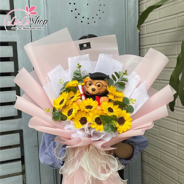 Bó Hoa Hướng Dương Kèm Gấu Tặng Qùa Tốt Nghiệp