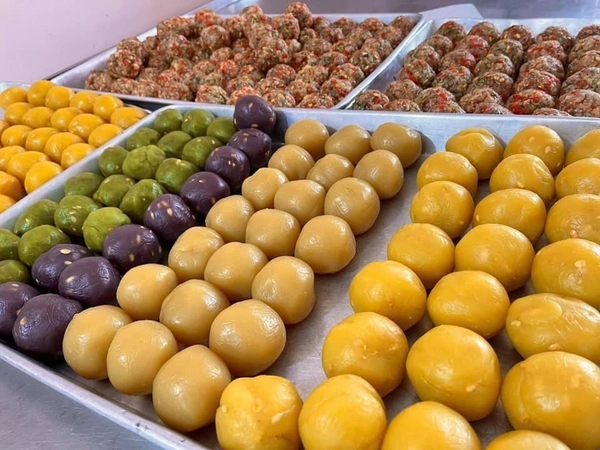 Bánh Trung Thu Socola 2 Trứng 200G Bánh Tân Dân Lợi