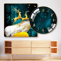 Tranh Đồng Hồ Treo Tường UV Pha Lê Bóng Đôi Hươu Vàng Đứng Trên Phiến Đá