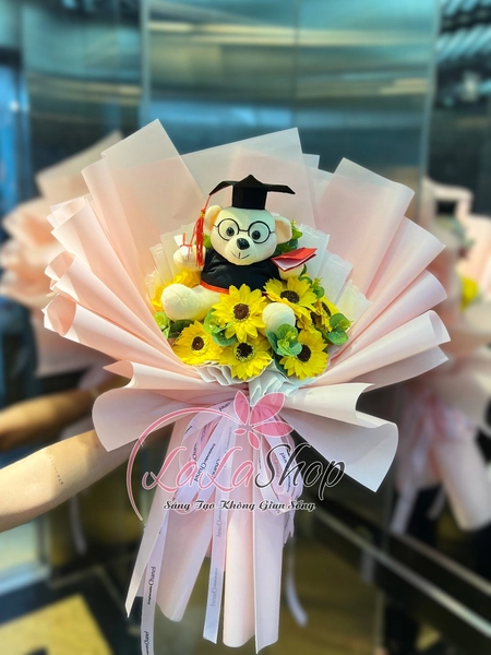 Bó hoa hướng dương sáp thơm tặng tốt nghiệp kèm gấu mẫu 818