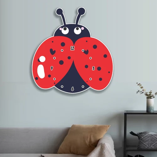 Đồng Hồ Gỗ Treo Tường Hình Con Bọ Dể Thương