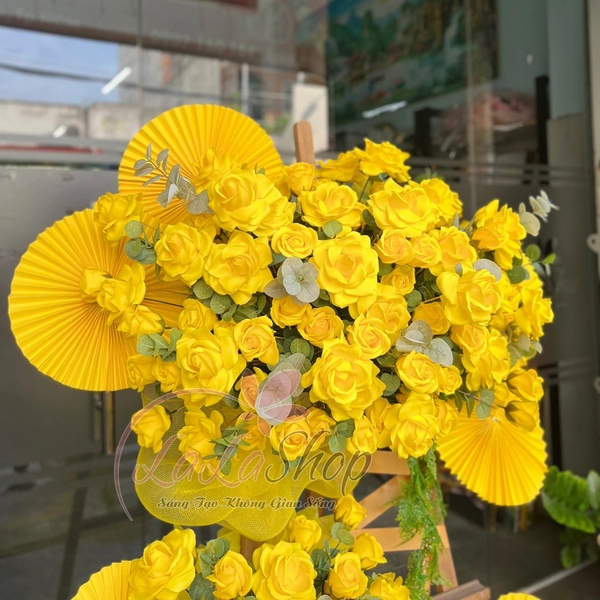 Lẵng hoa sáp mừng khai trương cao 1m5 sắc vàng mẫu 819