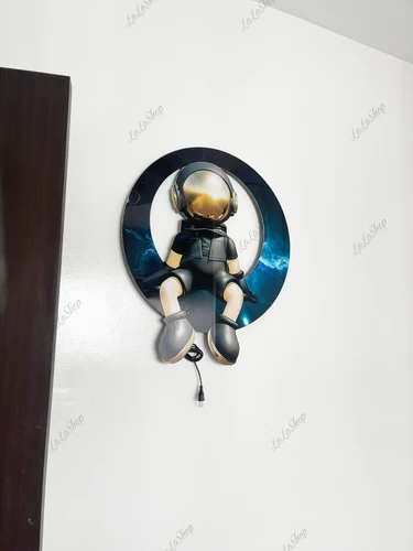 Tranh đèn led treo tường phi hành gia vũ trụ siêu đẹp