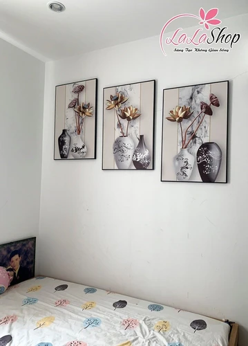 Tranh Treo Tường 3D Lọ Sen Vàng