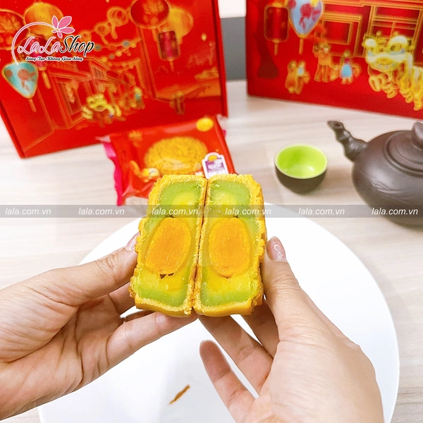 Bánh Trung Thu Kinh Đô Đậu Xanh Lá Dứa 1 Trứng 150gr (L1)